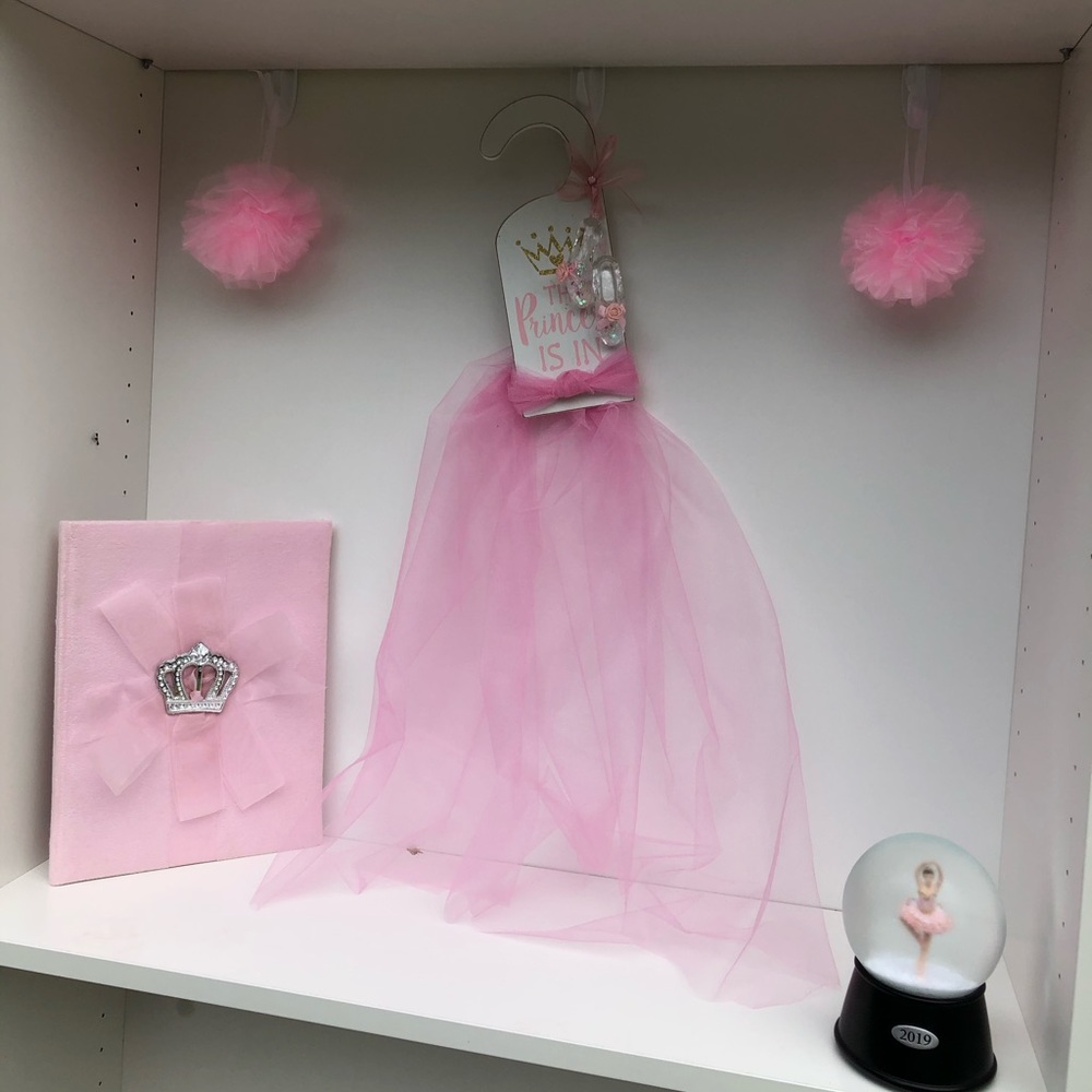 Handmade hair bow holder